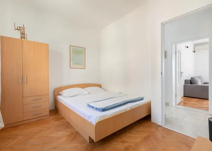 Ana Boric アパート *