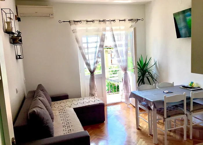 Ana Boric ポドゥゴラ