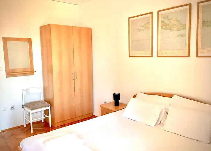 Ana Boric * ポドゥゴラ