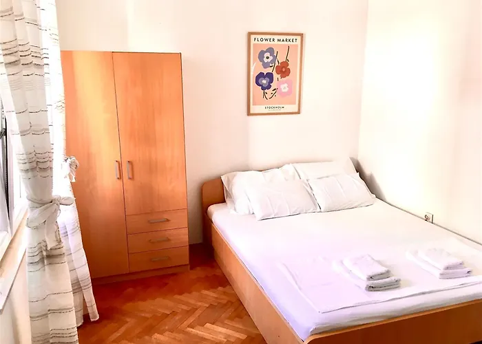 アパート Ana Boric