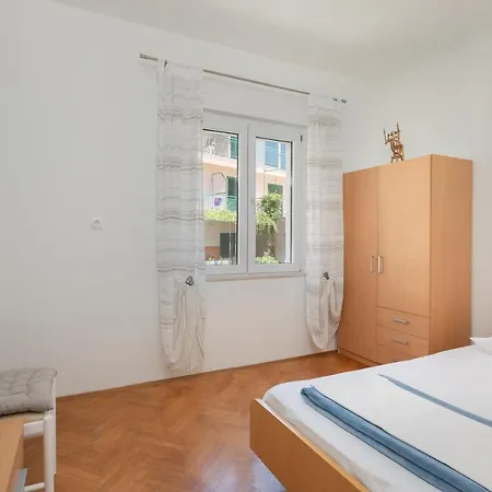 Ana Boric * Podgora (Split-Dalmatia)